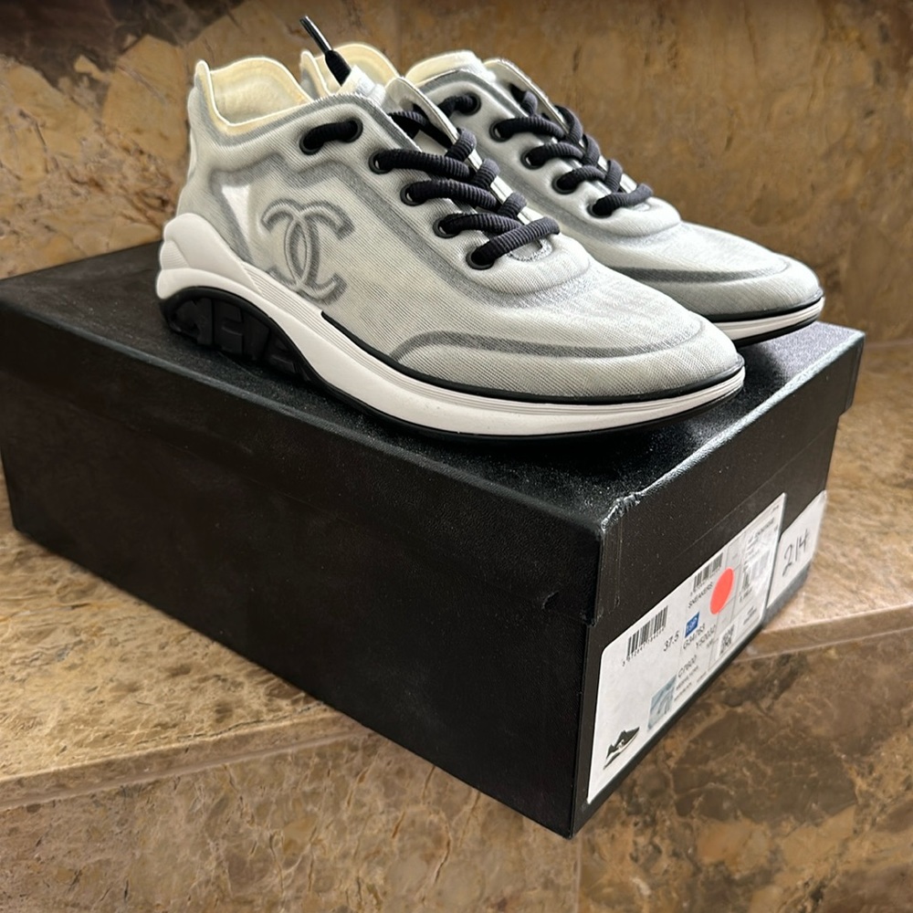 NWT Chanel Mesh Sneakers Sz 37.5 white and black